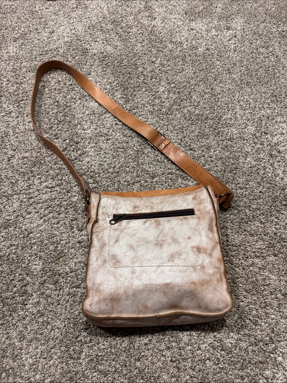 Women Bed Stu Crossbody - Picture 5 of 6